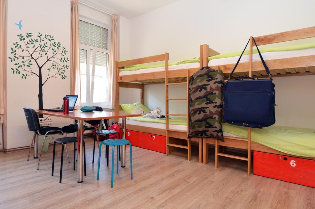Hostel Temza Zagreb Quarto foto